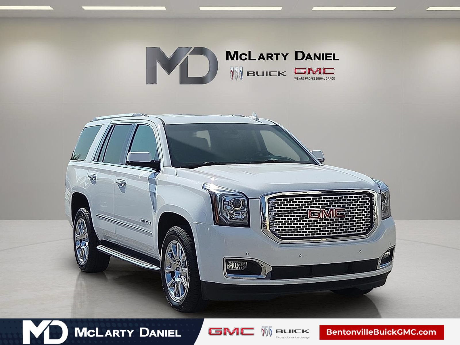 Certified 2017 GMC Yukon Denali AWD/4WD image 1