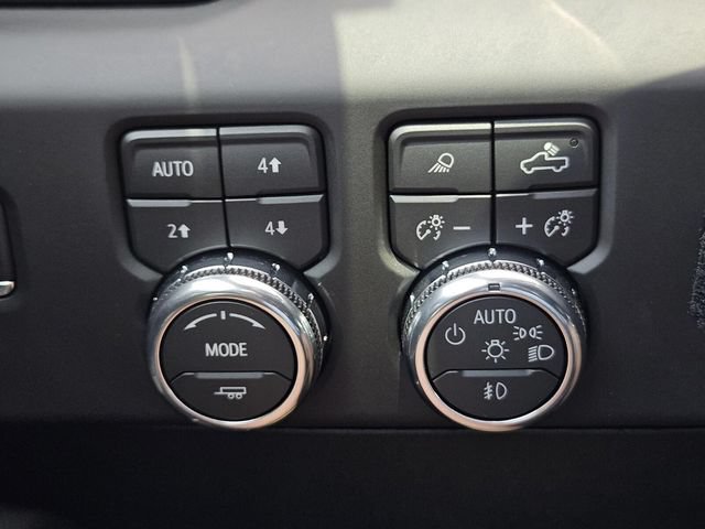 Used 2026 GMC Sierra 2500 AT4X w/ LPO, Black Badging Package AWD/4WD image 37