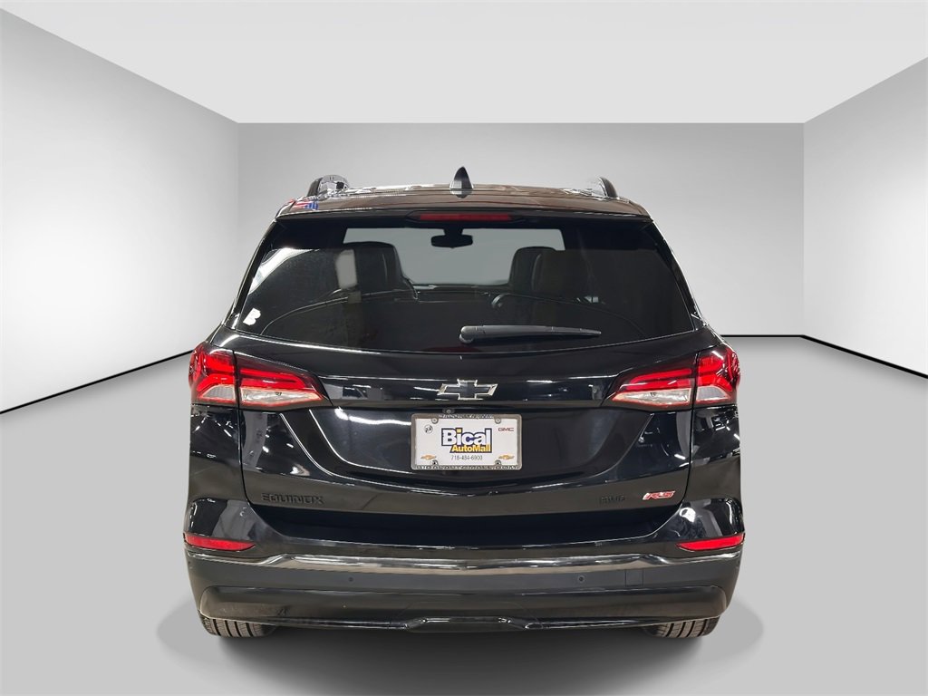 Used 2023 Chevrolet Equinox RS w/ RS Leather Package image 4