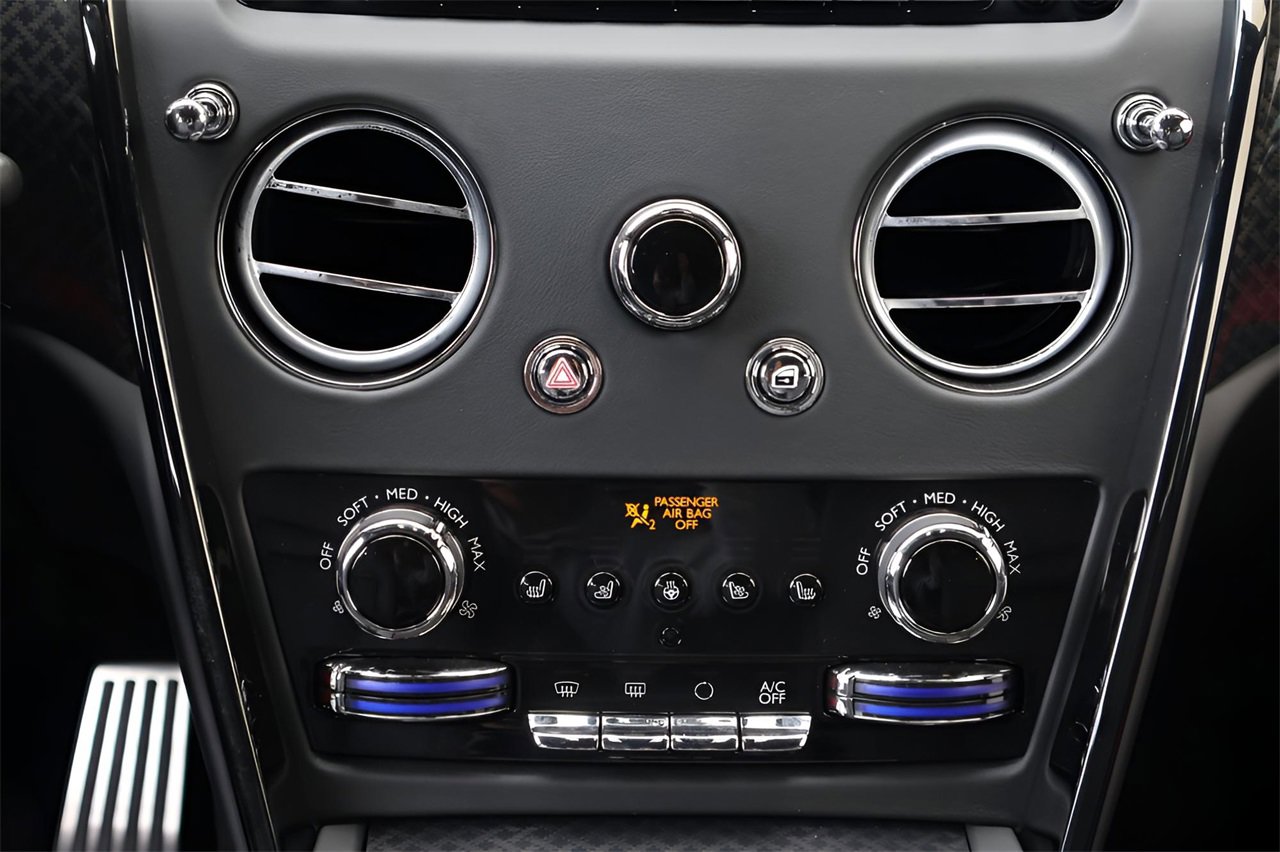 New 2026 Rolls-Royce Cullinan Black Badge image 22