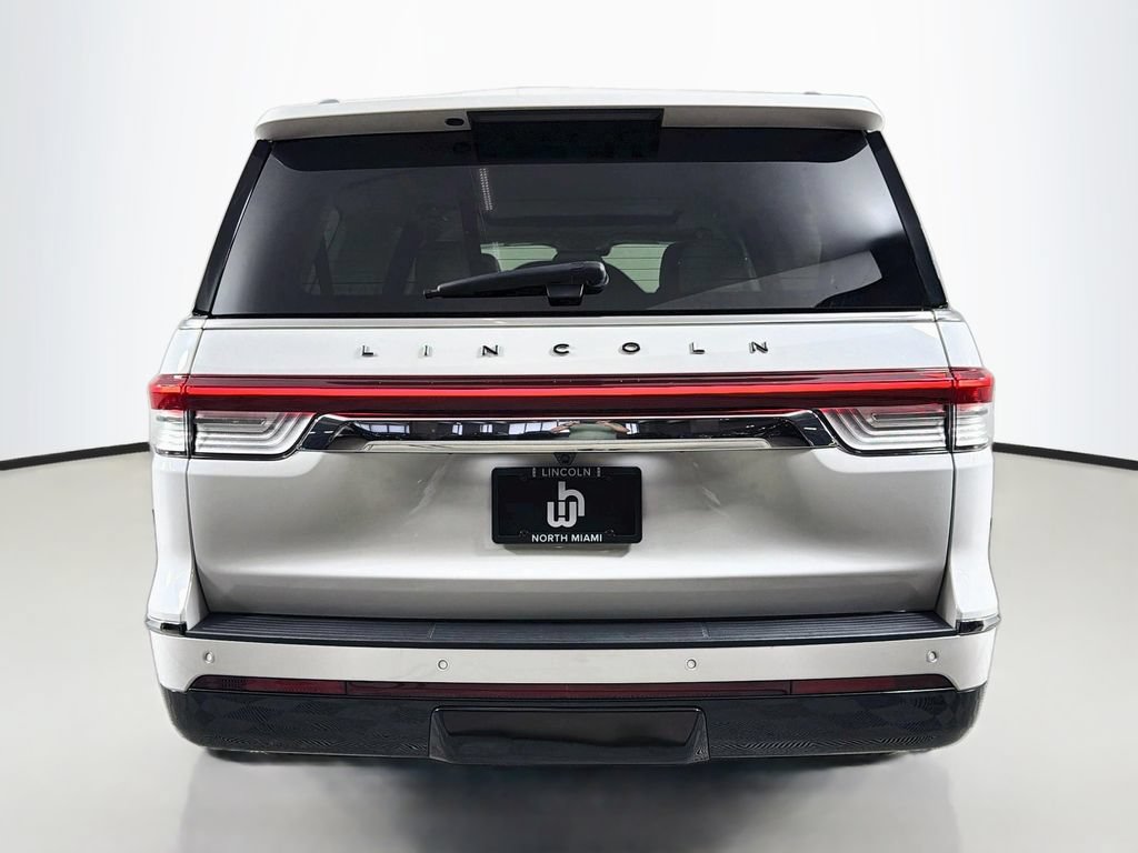 Used 2023 Lincoln Navigator L Black Label AWD/4WD image 6