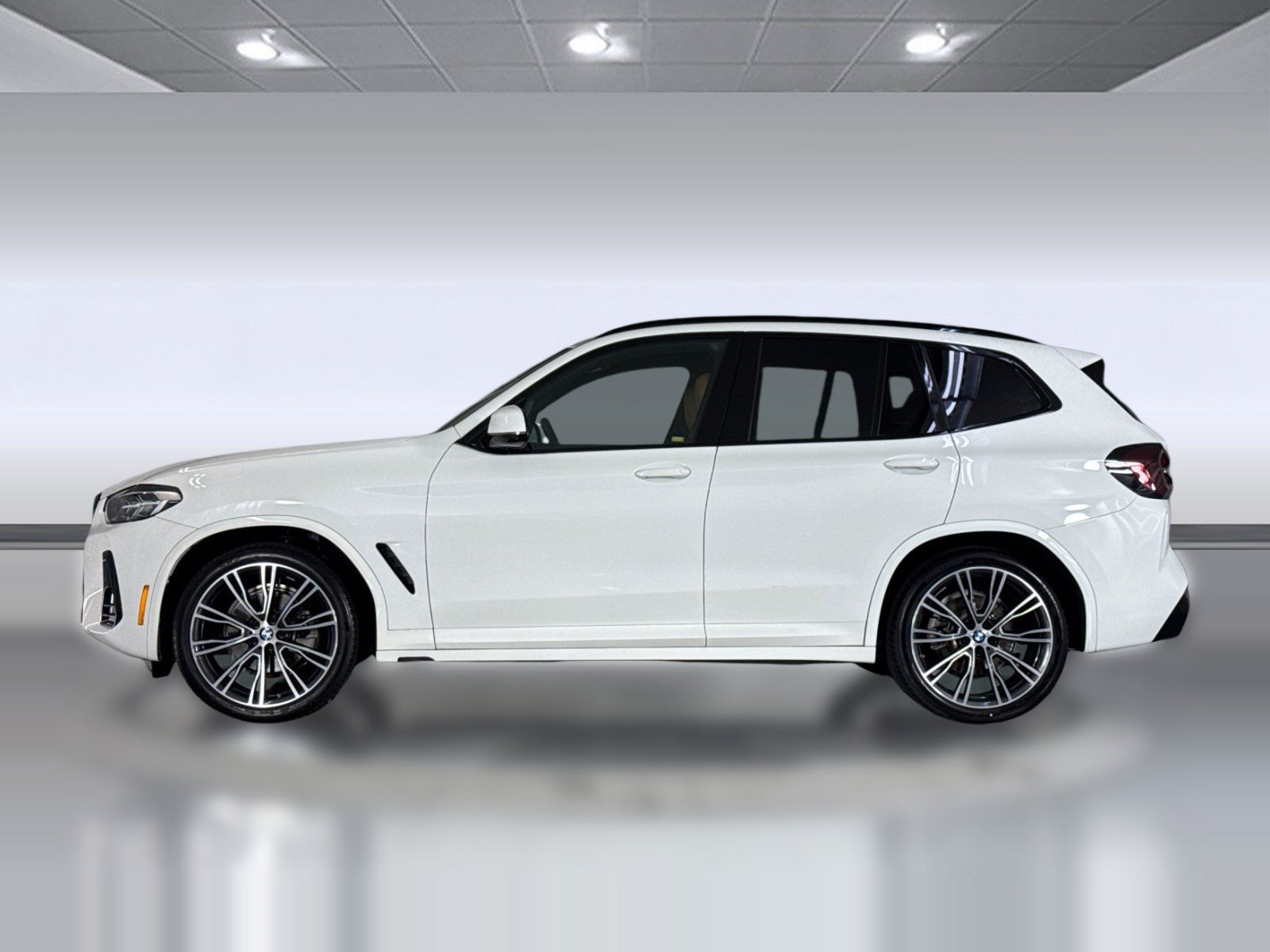 Used 2023 BMW X3 sDrive30i w/ M Sport Package RWD image 2