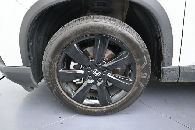 Used 2025 Honda Pilot Black Edition image 9