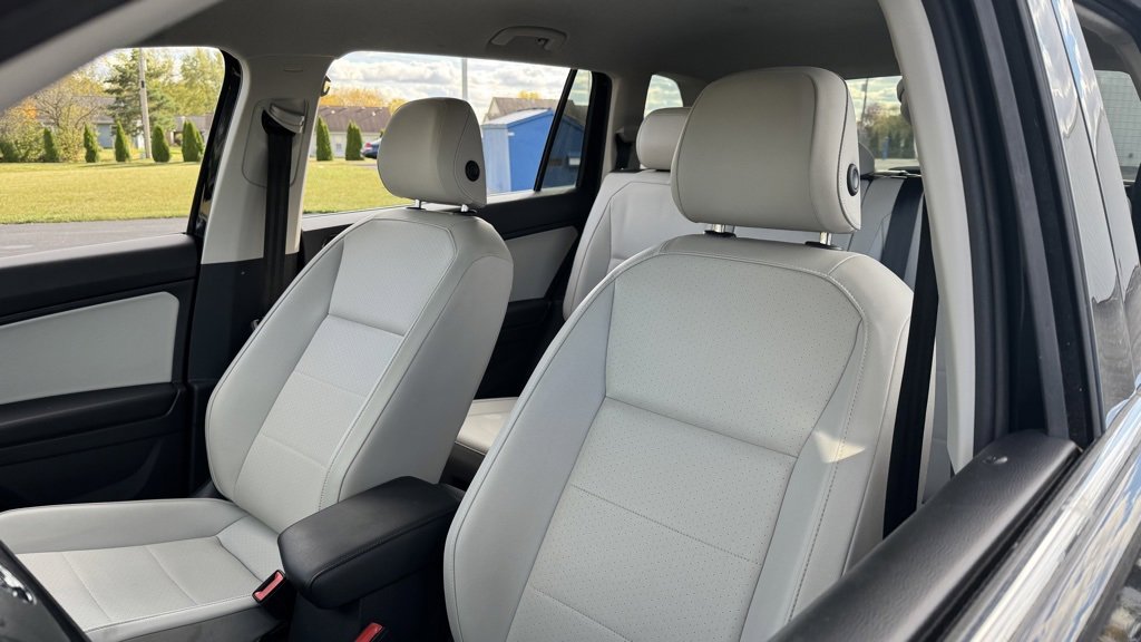 Used 2018 Volkswagen Tiguan SE image 17