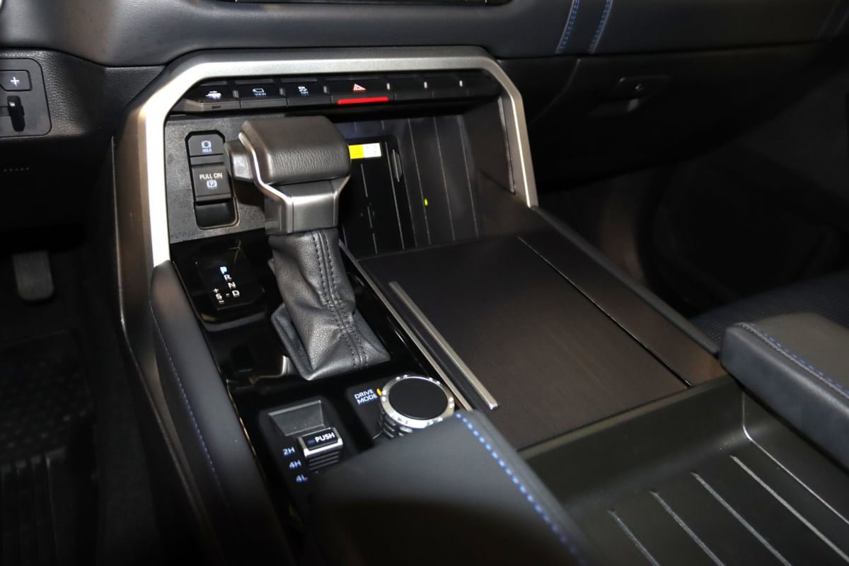 Used 2024 Toyota Tundra Platinum AWD/4WD image 48