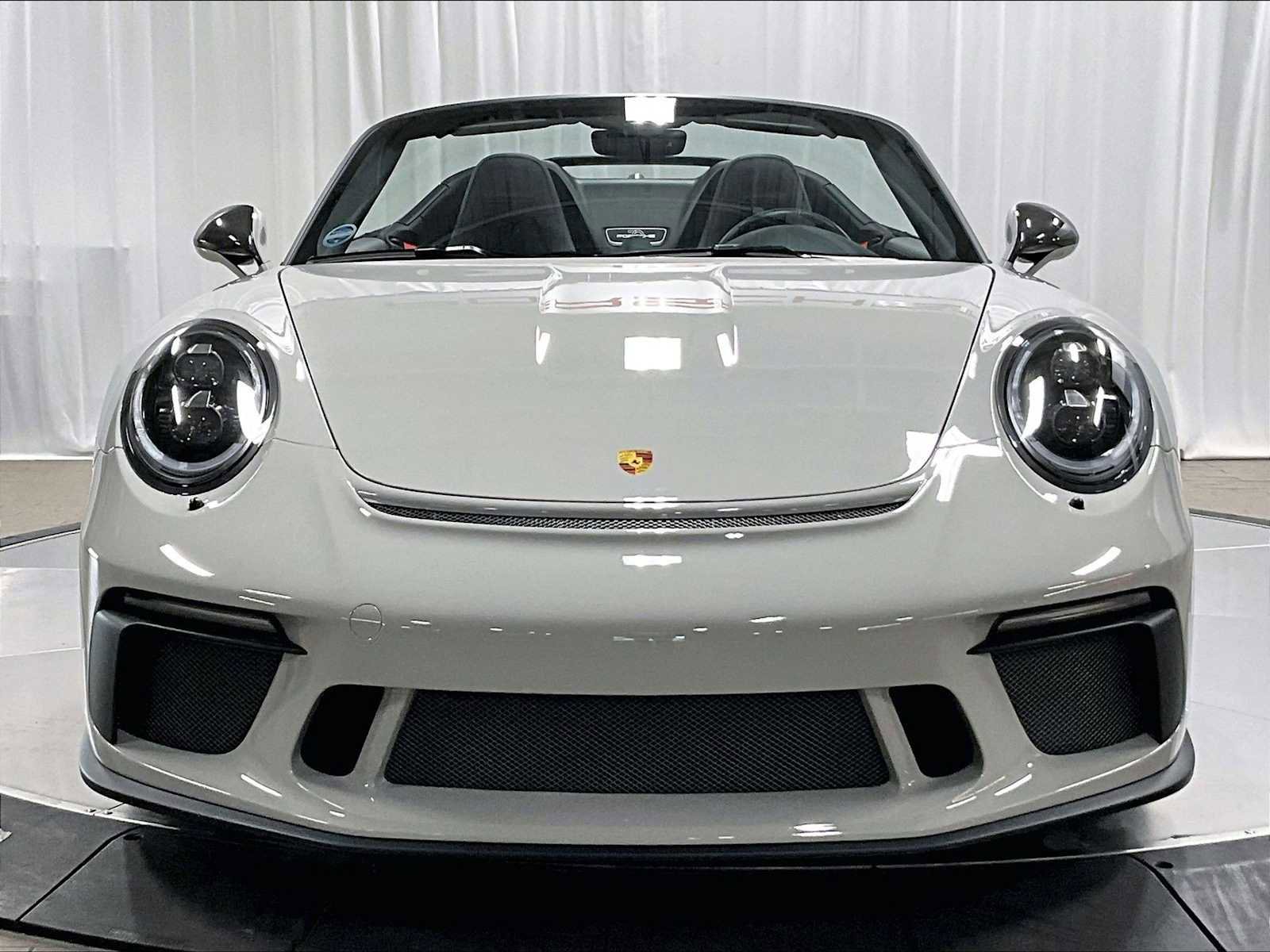 Used 2019 Porsche 911 Speedster image 13