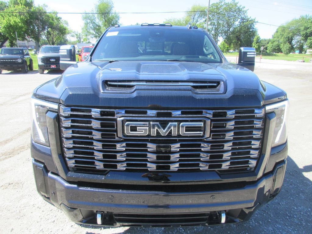 New 2026 GMC Sierra 2500 Denali Ultimate AWD/4WD image 12