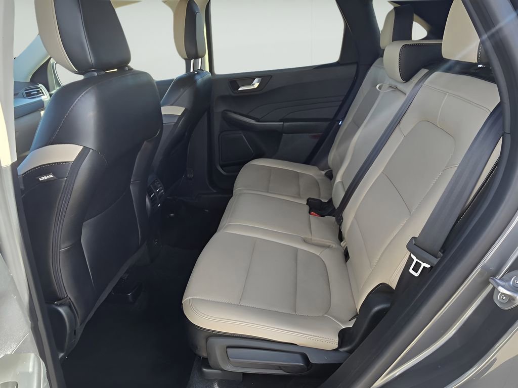 Used 2022 Ford Escape SEL image 14