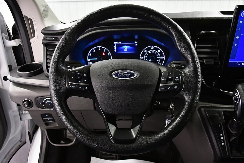 Used 2023 Ford Transit 350 XLT image 17