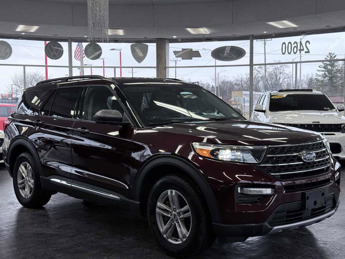 Used 2022 Ford Explorer XLT w/ Equipment Group 202A