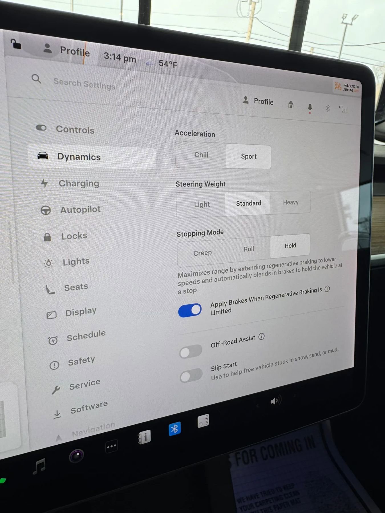Used 2022 Tesla Model Y Long Range image 14