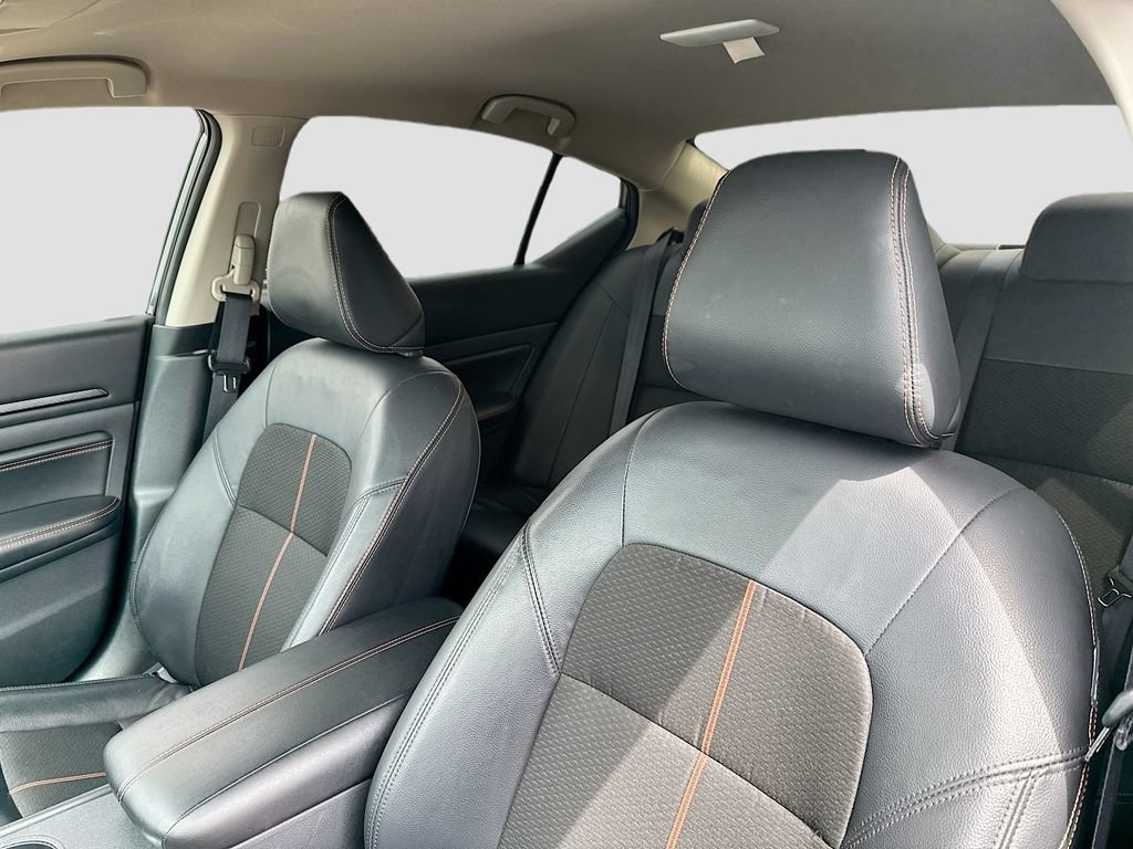 Used 2022 Nissan Altima 2.5 SR FWD image 12