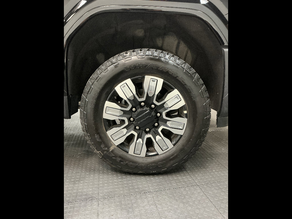 Used 2025 GMC Sierra 3500 Denali w/ Denali Reserve Package AWD/4WD image 47