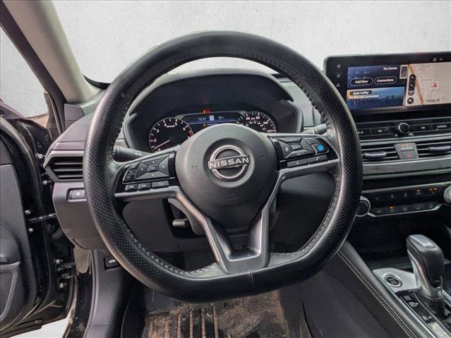Used 2023 Nissan Altima 2.5 SV w/ SV Premium Package image 18