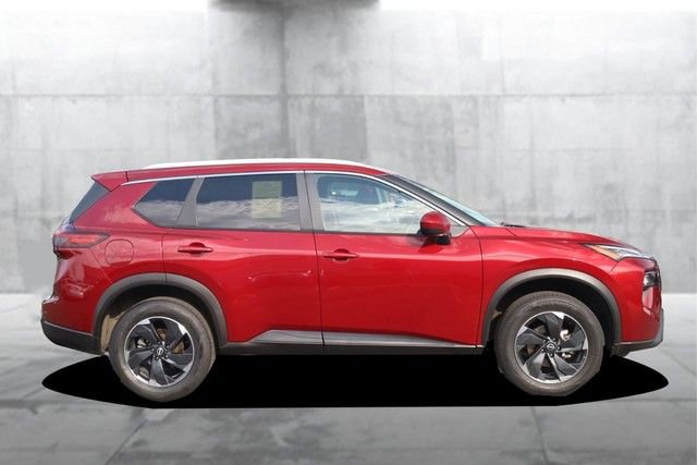 Certified 2025 Nissan Rogue SV w/ SV Premium Package FWD image 5
