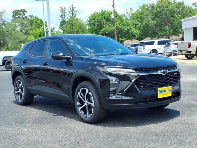 New 2026 Chevrolet Trax RS FWD image 3