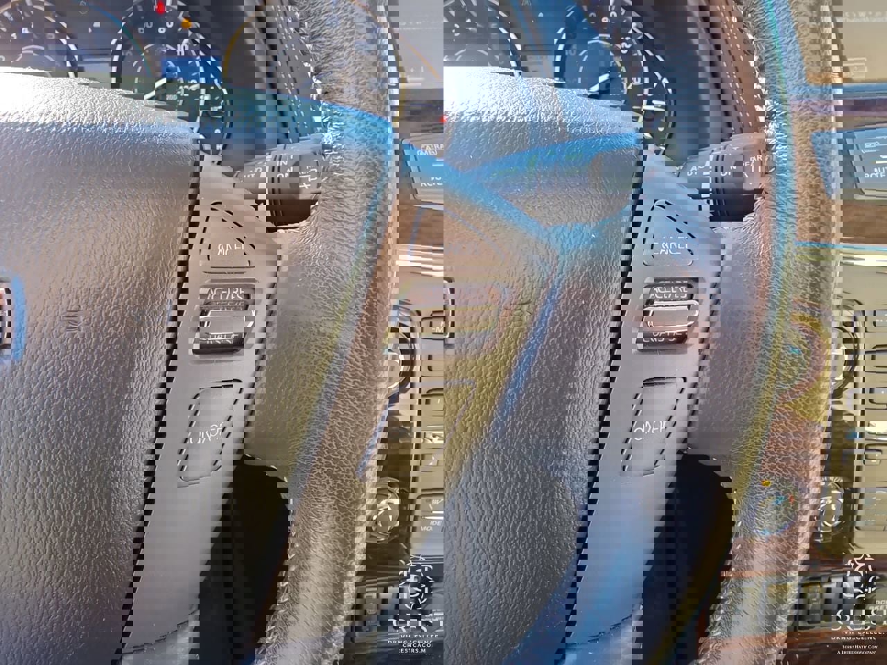 Used 2017 Nissan Armada SL image 15