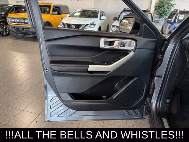 Used 2023 Ford Explorer Limited AWD/4WD image 23
