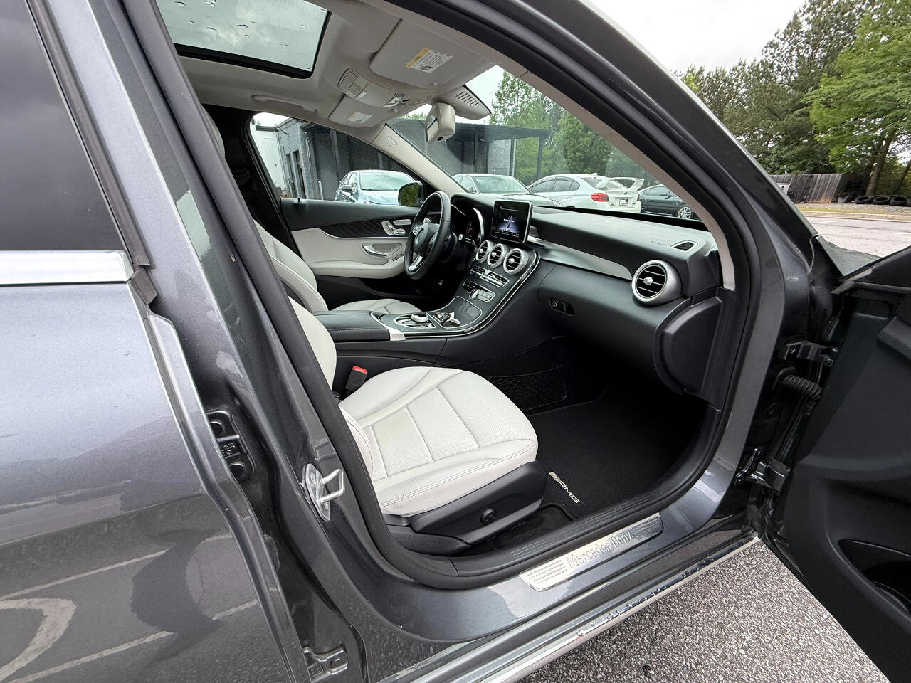 Used 2017 Mercedes-Benz C 300 Sedan image 14