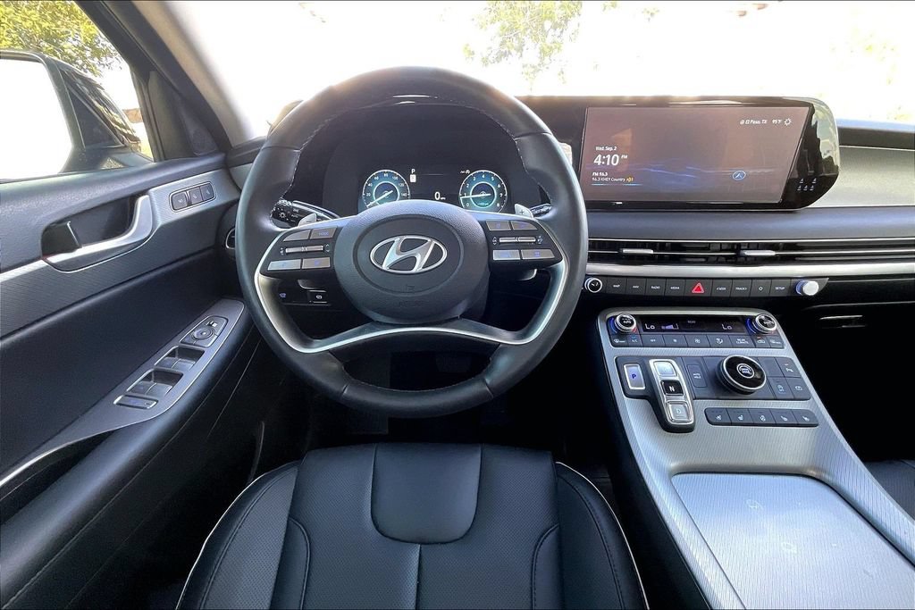Used 2024 Hyundai Palisade SEL w/ Premium Package FWD image 5