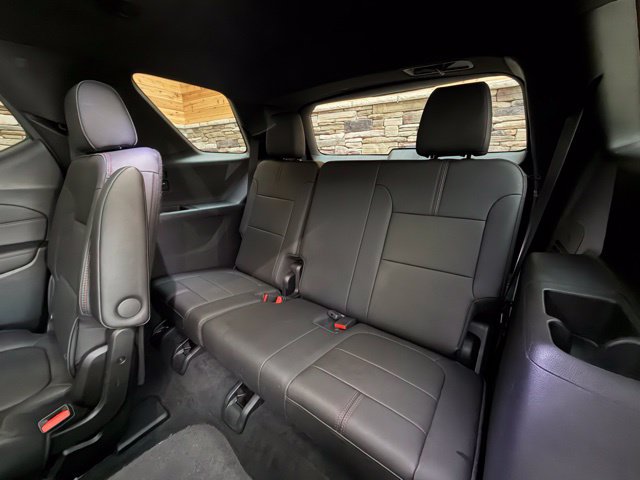 Used 2023 Chevrolet Traverse RS AWD/4WD image 20