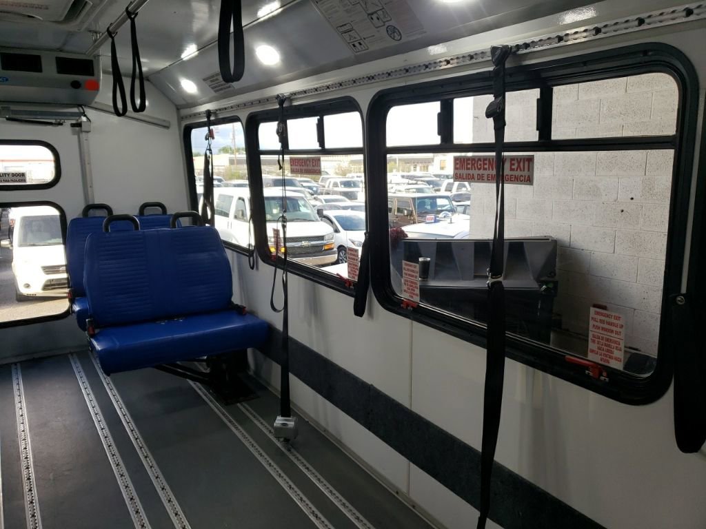 Used 2015 Chevrolet Express 4500 w/ Shuttle Bus Package RWD image 19