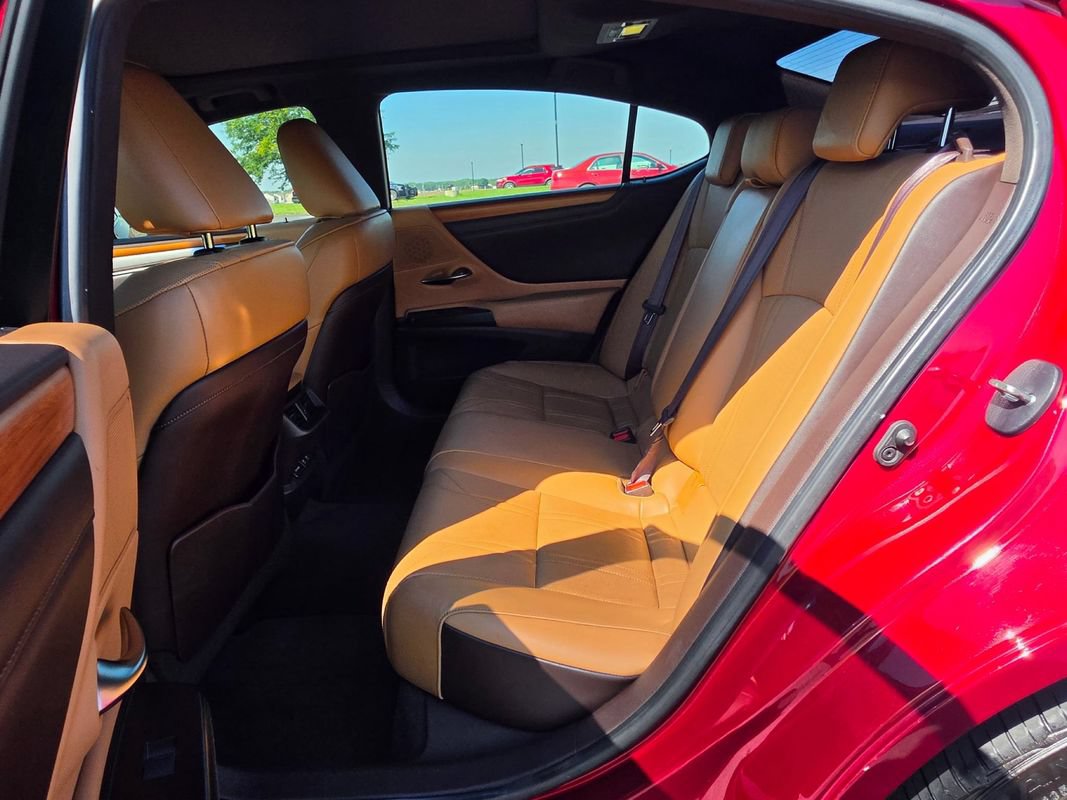 Used 2019 Lexus ES 350 w/ Accessory Package FWD image 15