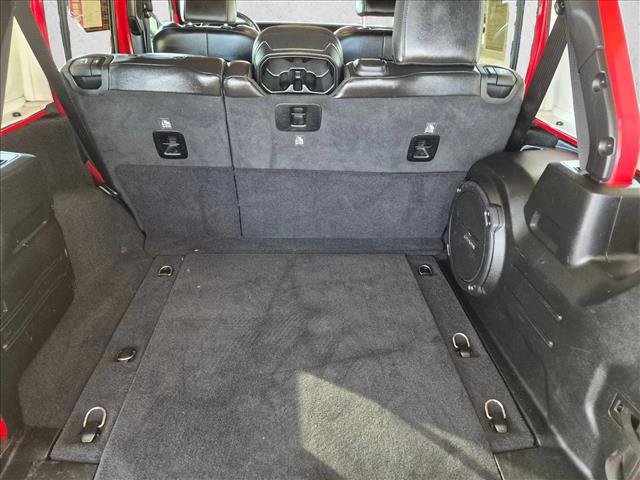 Used 2020 Jeep Wrangler Unlimited Sahara w/ Uconnect 4C Nav & Sound Group AWD/4WD image 26