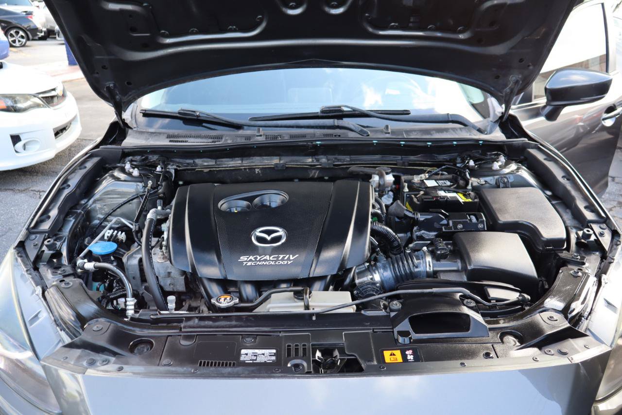 Used 2018 MAZDA MAZDA3 Grand Touring w/ Premium Equipment Package FWD image 30