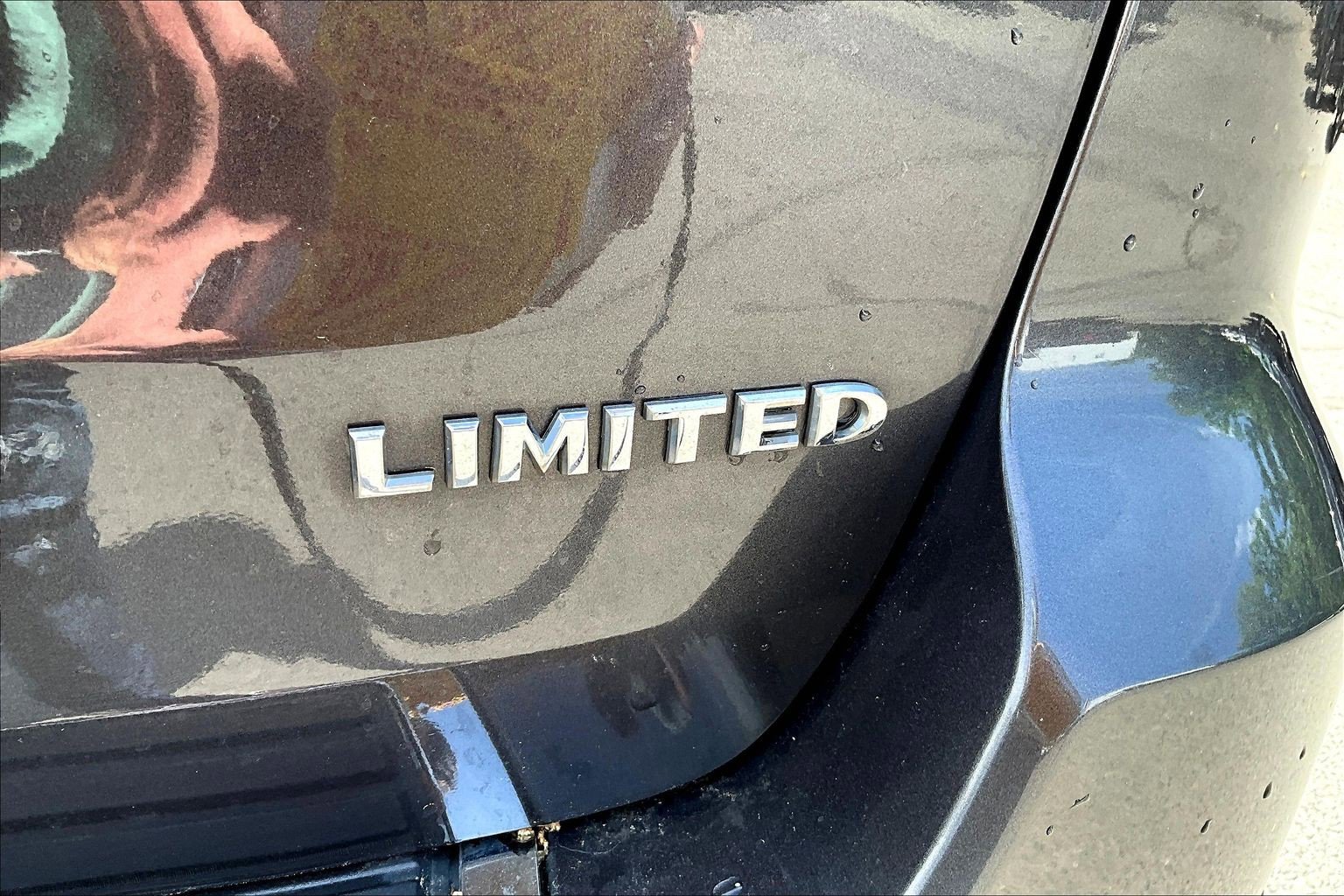 Used 2020 Jeep Grand Cherokee Limited AWD/4WD image 15
