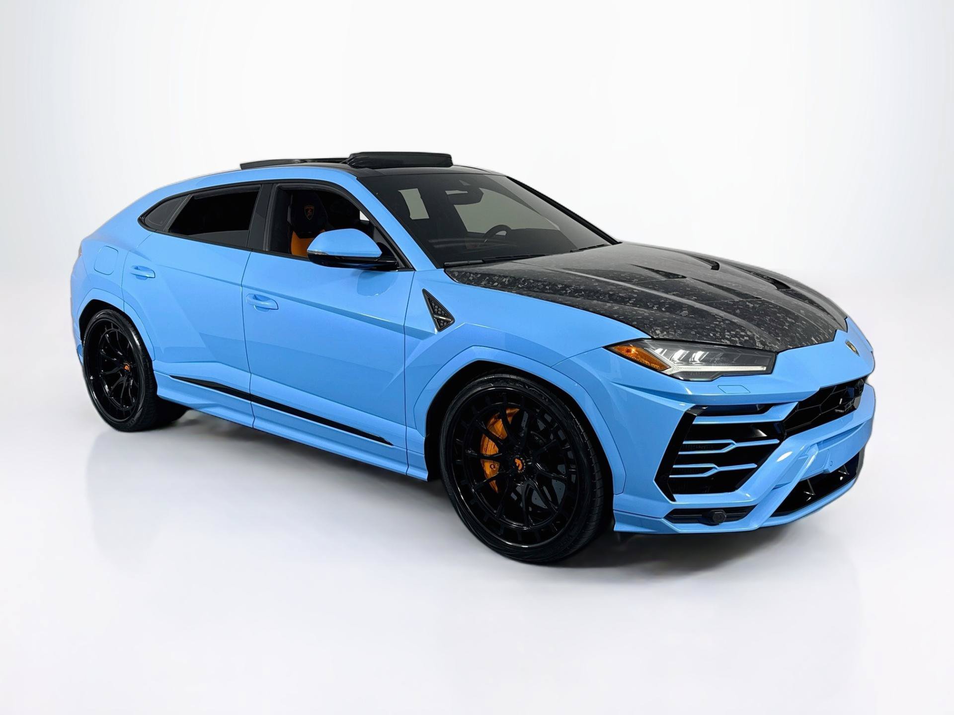 Used 2022 Lamborghini Urus AWD/4WD image 54
