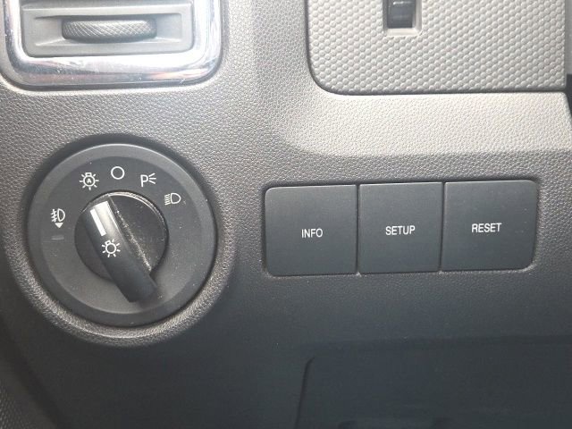 Used 2011 Ford Escape Limited w/ 302A Rapid Spec Order Code FWD image 27