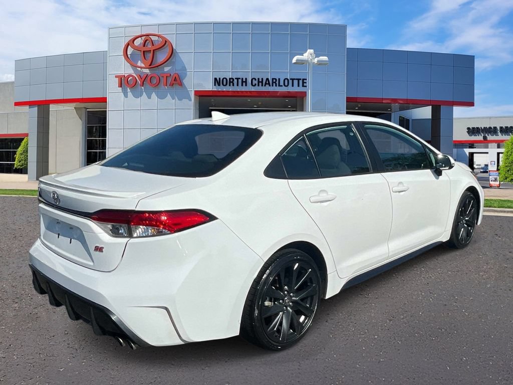 Used 2024 Toyota Corolla SE w/ SE Premium Package FWD image 8