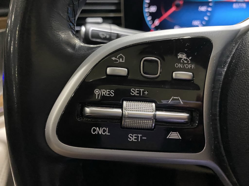 Used 2021 Mercedes-Benz GLS 450 4MATIC image 10