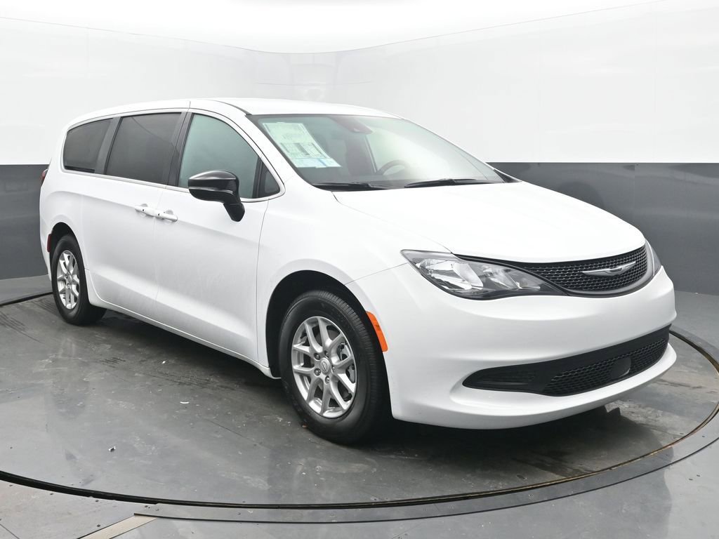 New 2026 Chrysler Voyager LX FWD image 7