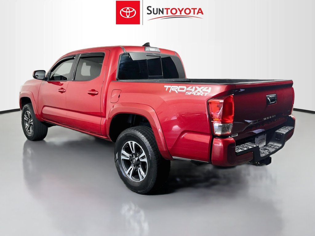 Used 2019 Toyota Tacoma TRD Sport AWD/4WD image 5
