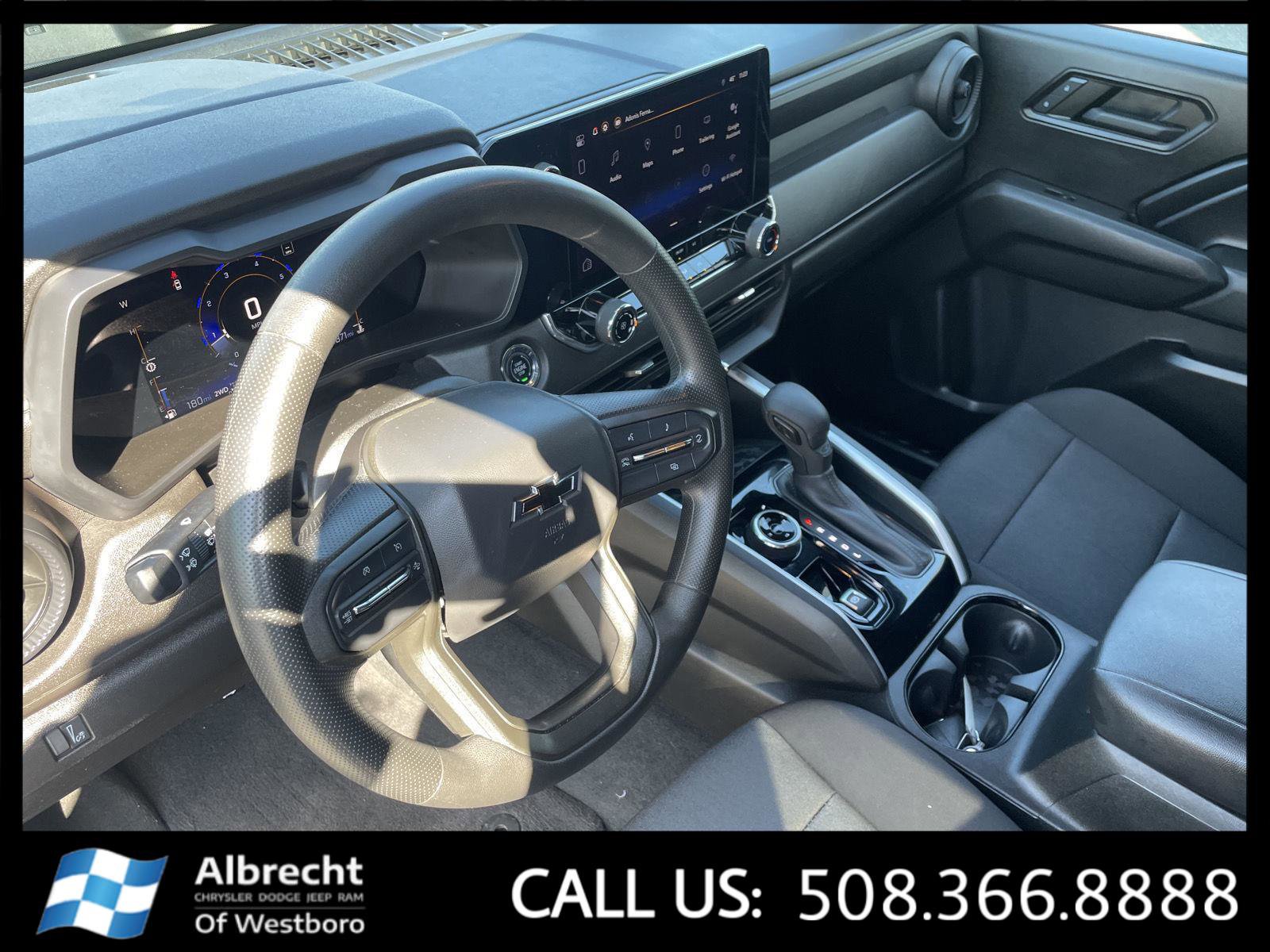 Used 2023 Chevrolet Colorado Trail Boss image 27
