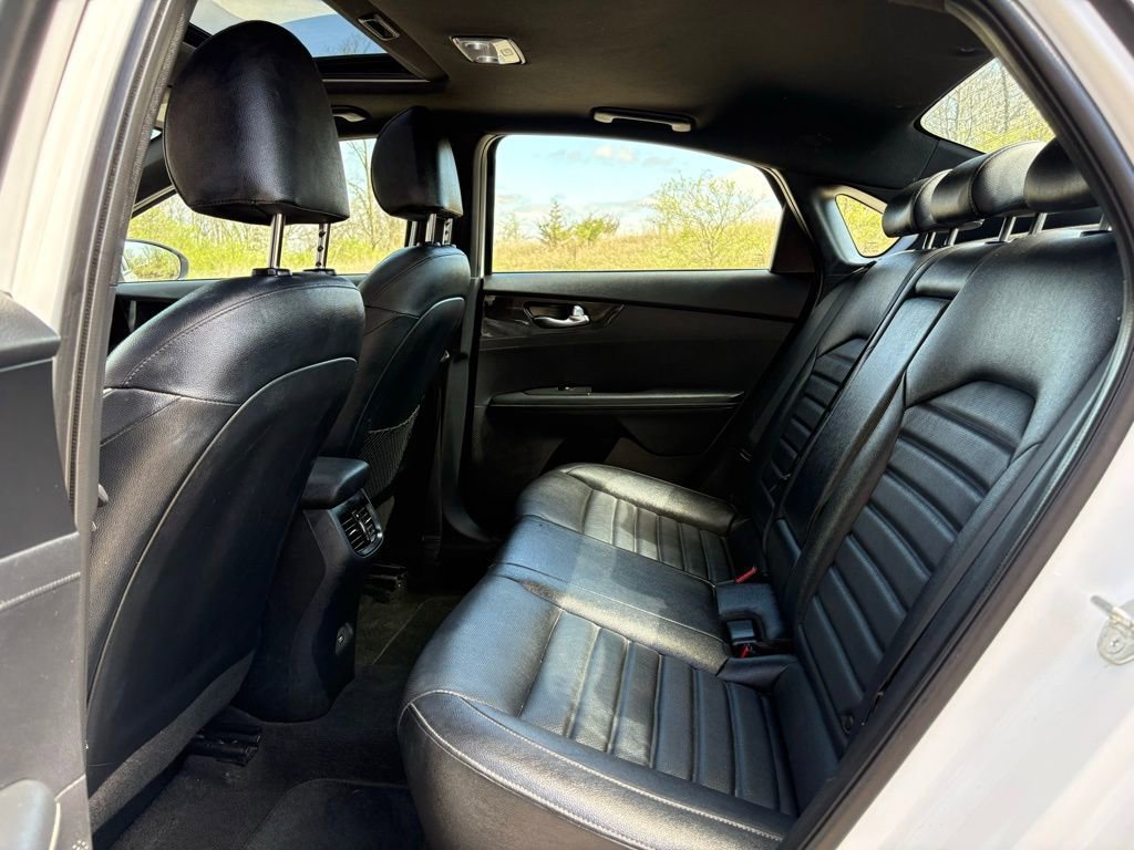 Used 2024 Kia Forte GT-Line w/ GT-Line Premium Package FWD image 39