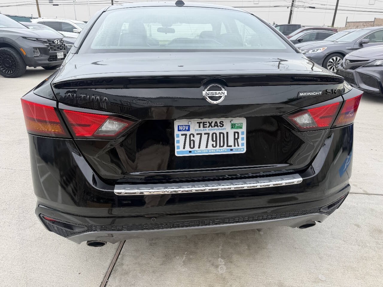 Used 2022 Nissan Altima 2.5 SR w/ Midnight Edition Package FWD image 18