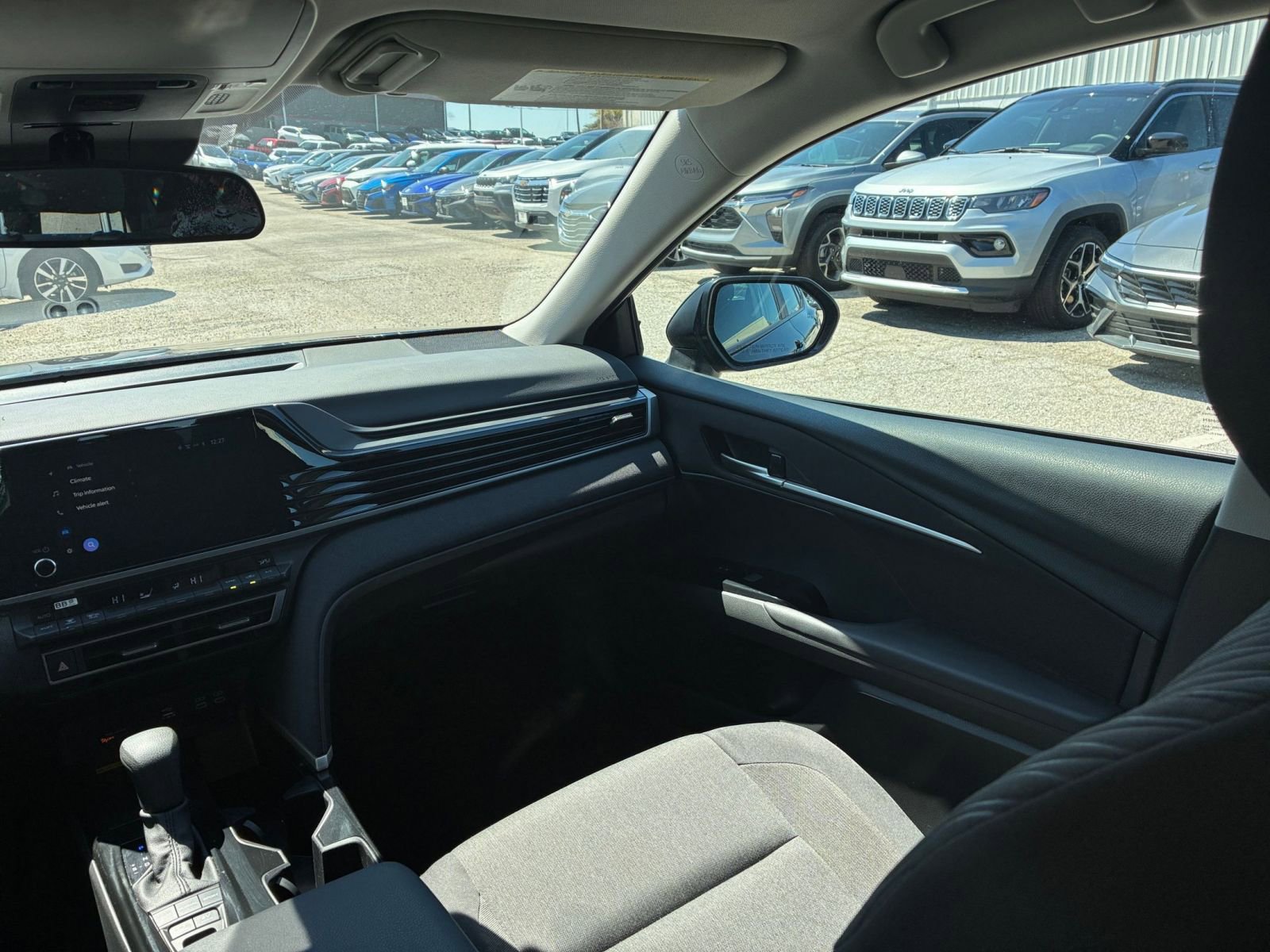 Used 2025 Toyota Camry LE image 30