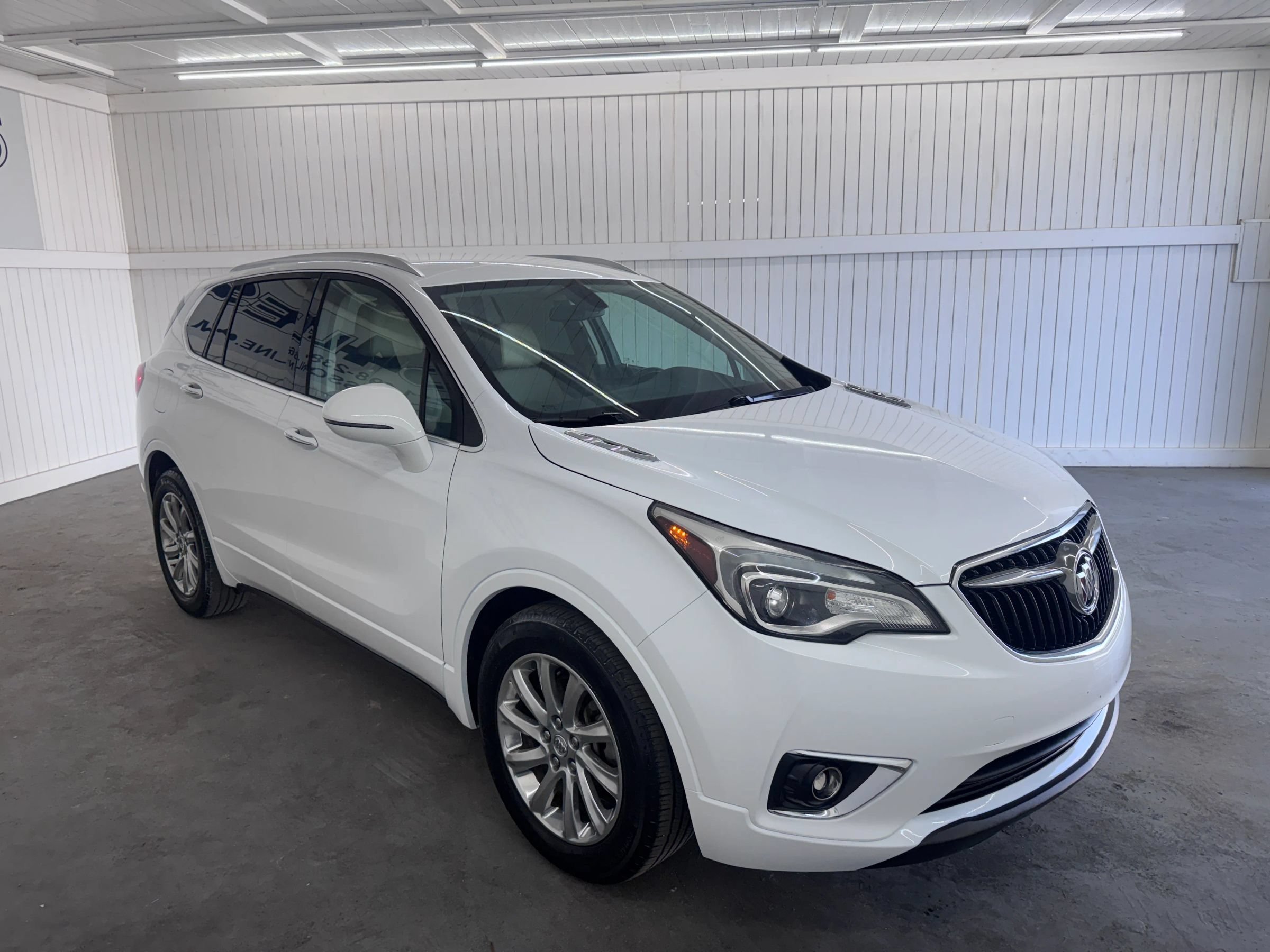 Used 2020 Buick Envision Essence FWD image 3