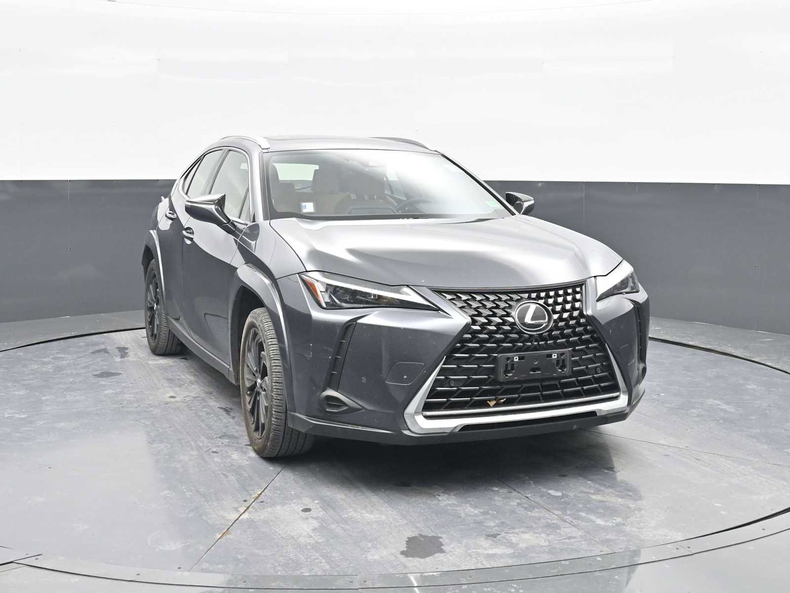 Used 2024 Lexus UX 250h Premium video 1