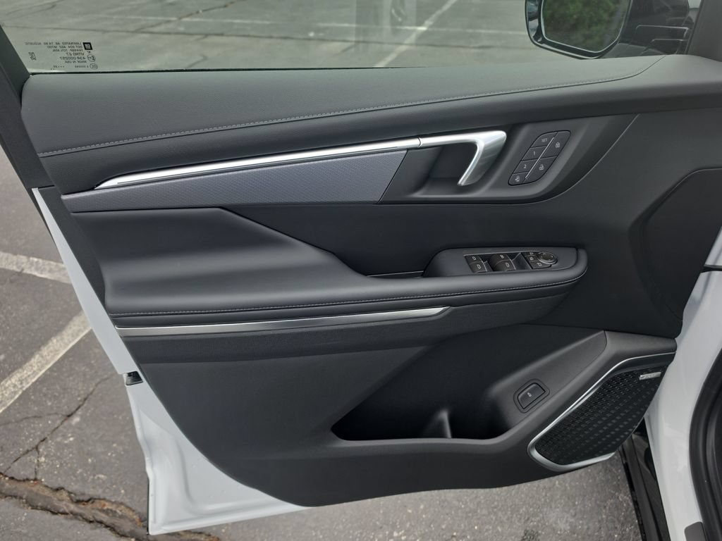 New 2026 Buick Enclave Sport Touring w/ Power Package FWD image 9