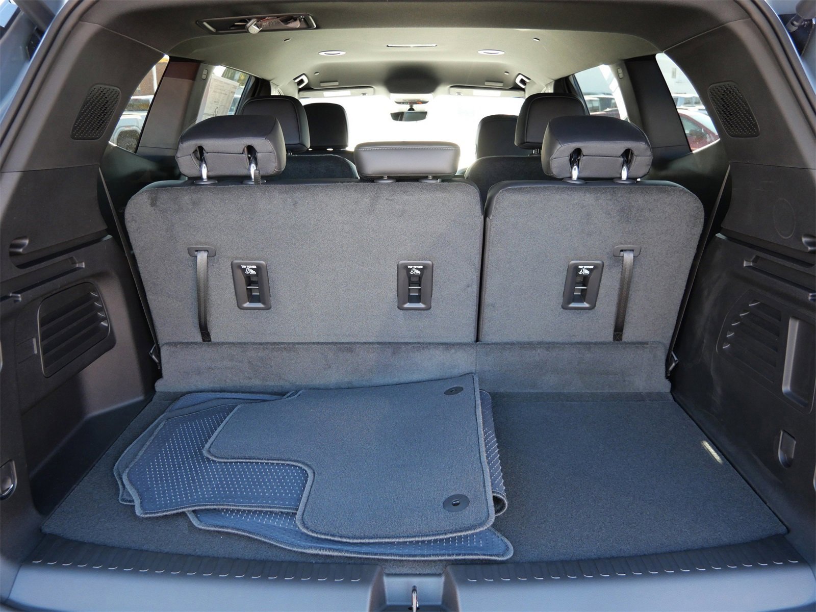 New 2026 GMC Acadia Elevation w/ Black Edition image 6