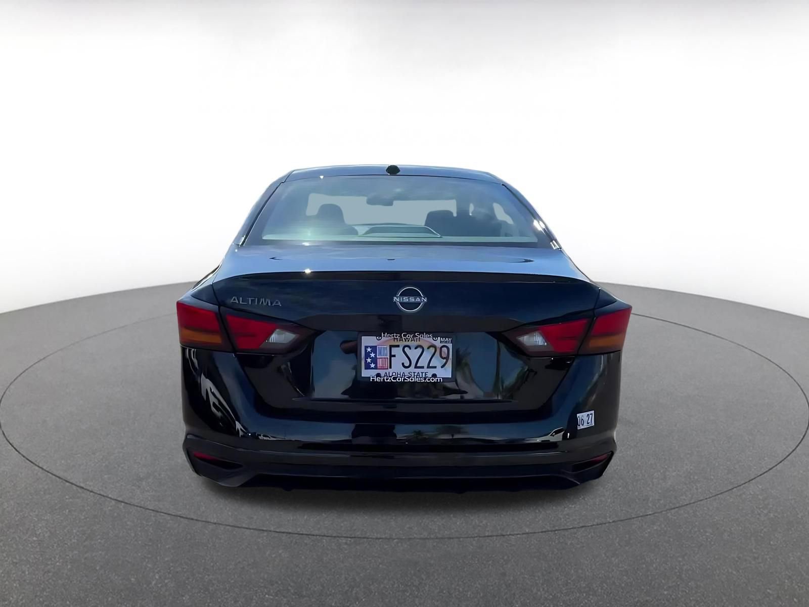 Used 2025 Nissan Altima 2.5 SV image 11