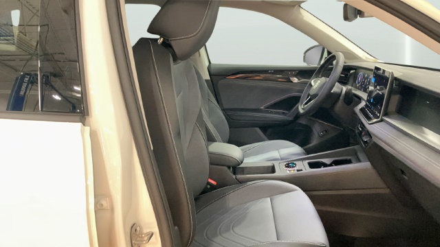 New 2026 Volkswagen Tiguan SE AWD/4WD image 12