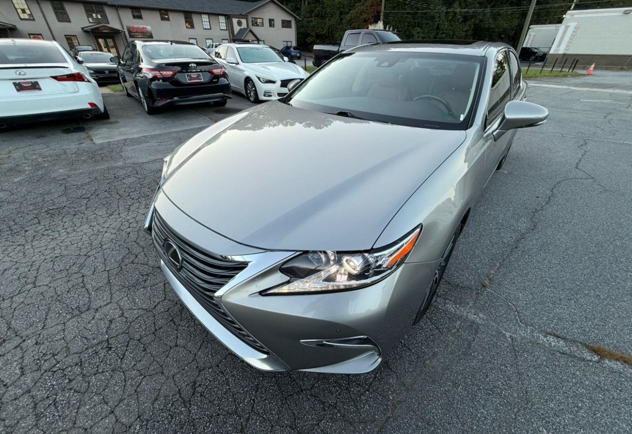 Used 2017 Lexus ES 350 w/ Luxury Package FWD image 32