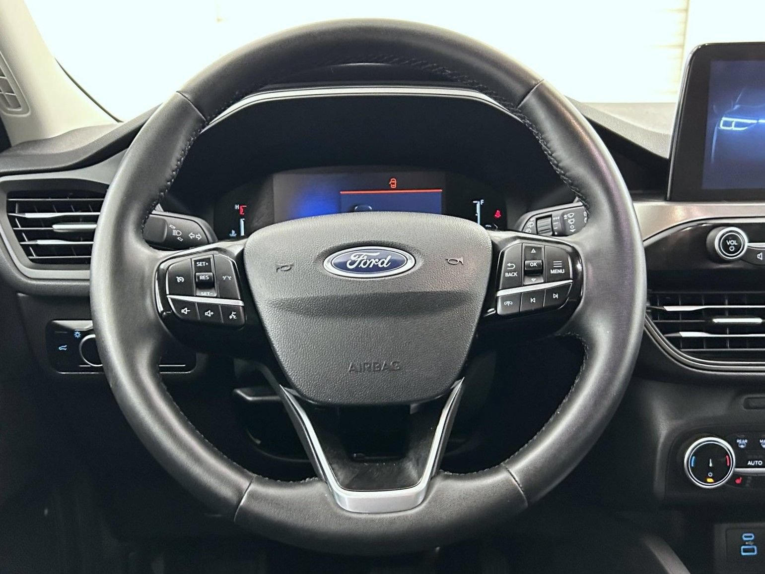 Used 2023 Ford Escape Active AWD/4WD image 11