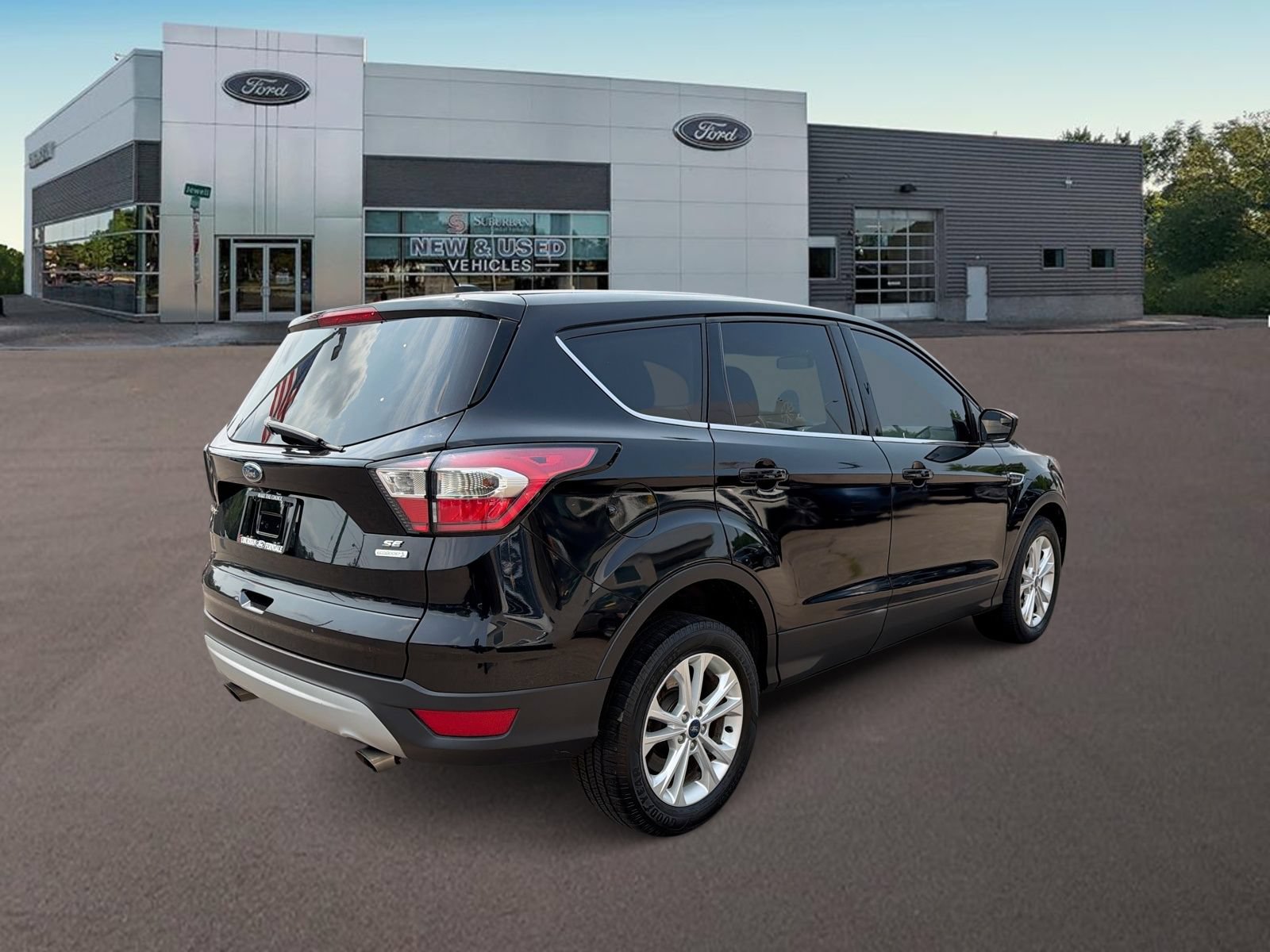 Used 2017 Ford Escape SE FWD image 9