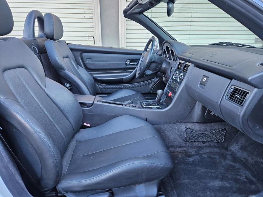 Used 1999 Mercedes-Benz SLK 230 image 9